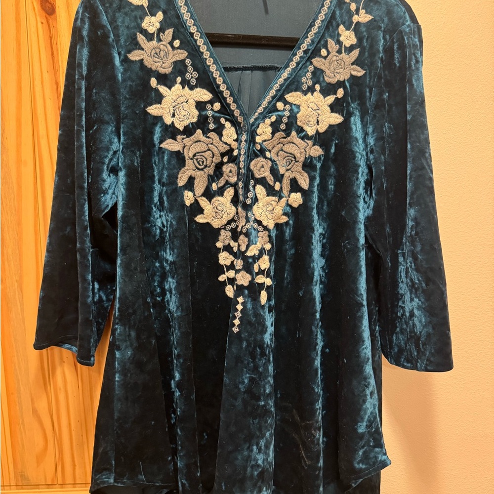 Blue and Gold Embellished 3/4 Sleeve Tunic